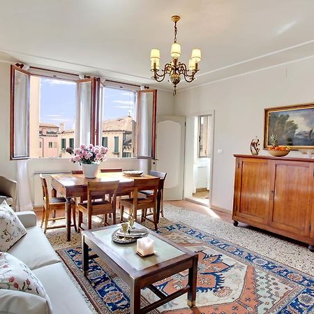 Canale Venice Room photo